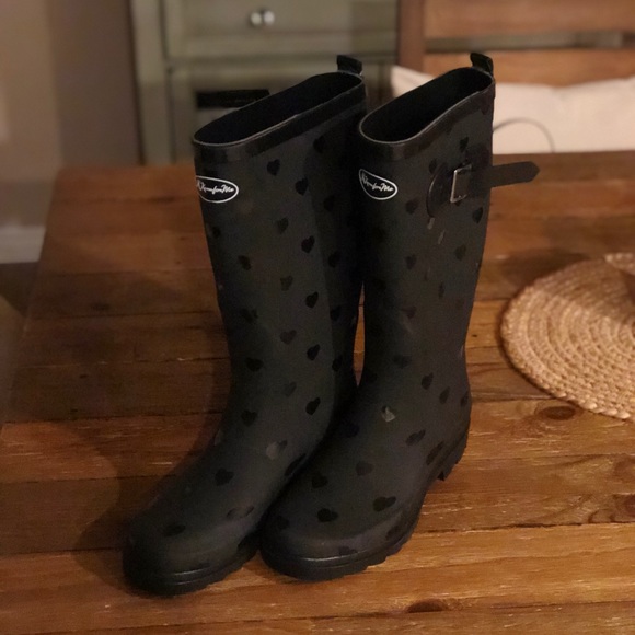 Heart Design Rain Boots - Picture 2 of 5